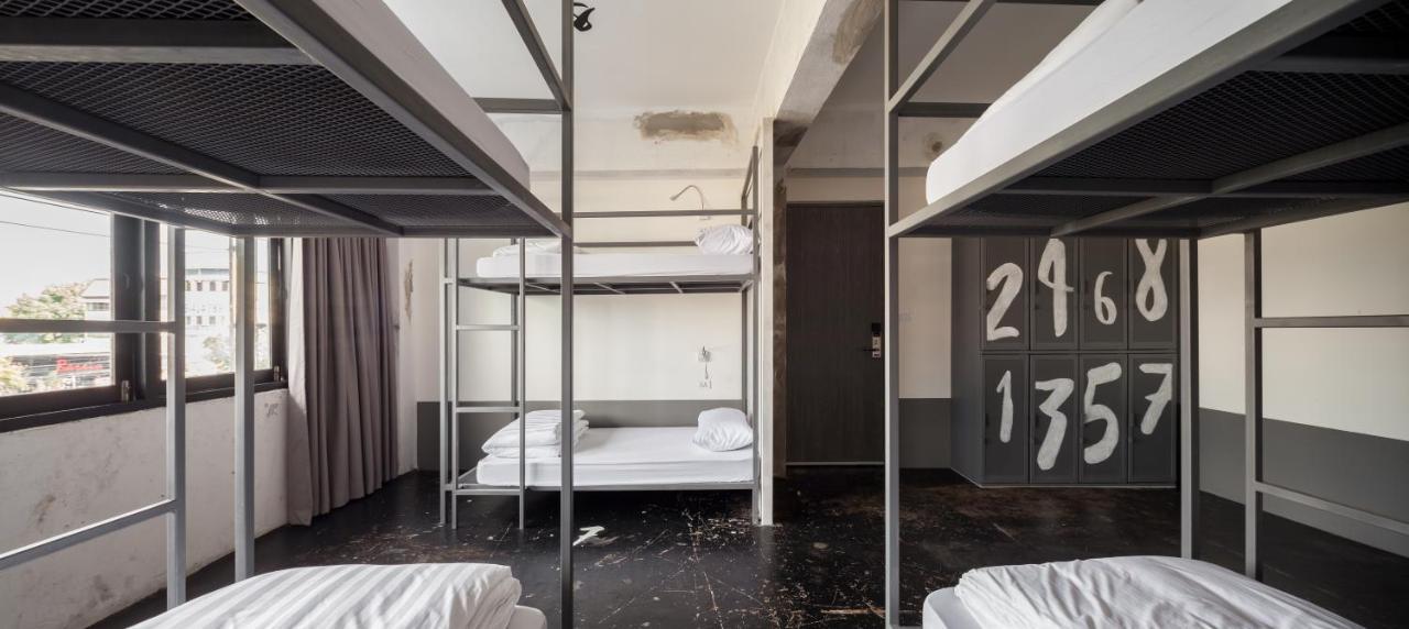 Thunder Bird Hostel Τσιάνγκ Μάι Εξωτερικό φωτογραφία