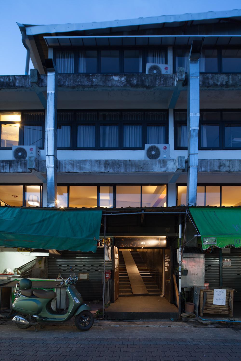 Thunder Bird Hostel Τσιάνγκ Μάι Εξωτερικό φωτογραφία
