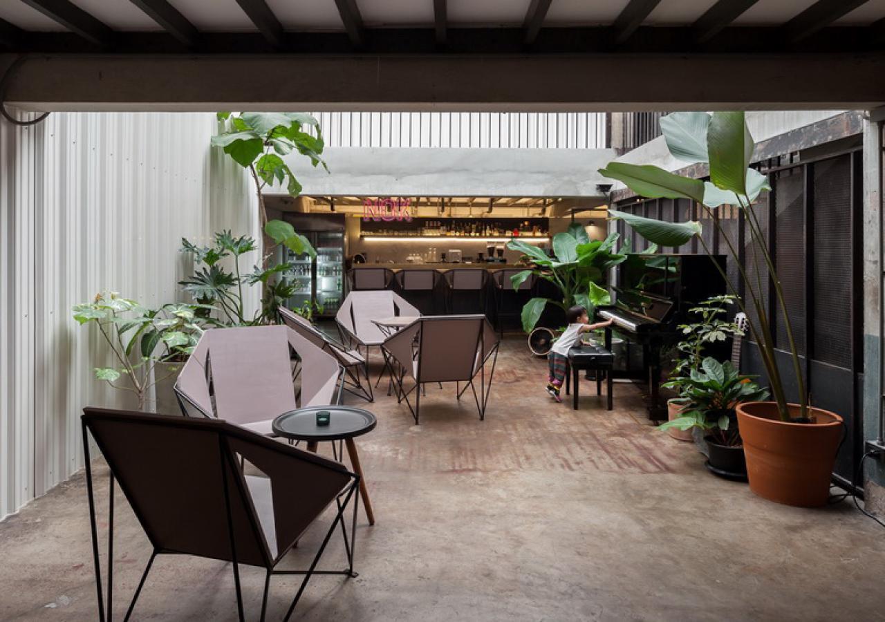 Thunder Bird Hostel Τσιάνγκ Μάι Εξωτερικό φωτογραφία