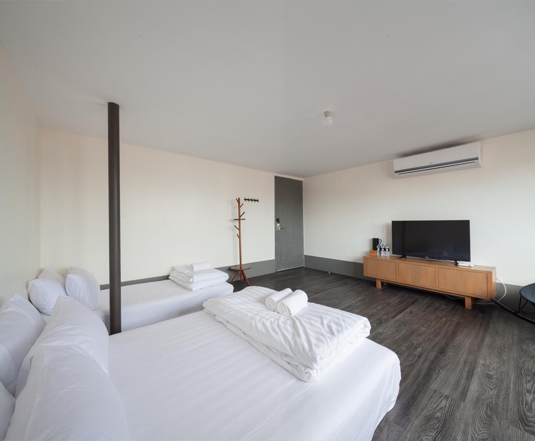 Thunder Bird Hostel Τσιάνγκ Μάι Εξωτερικό φωτογραφία