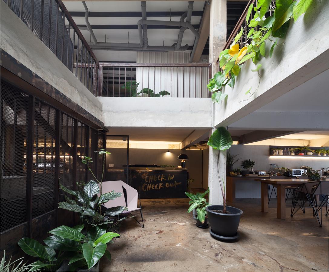Thunder Bird Hostel Τσιάνγκ Μάι Εξωτερικό φωτογραφία