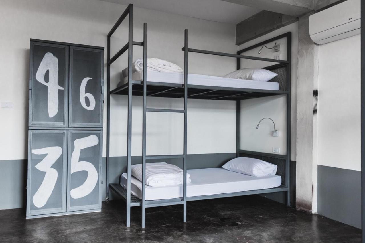 Thunder Bird Hostel Τσιάνγκ Μάι Εξωτερικό φωτογραφία