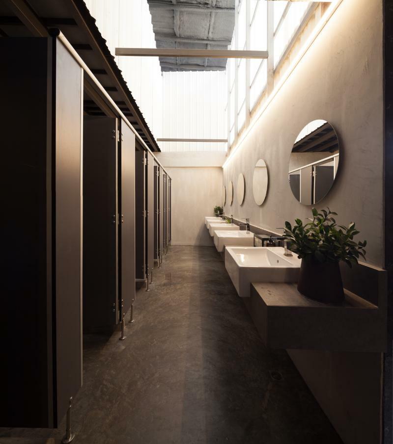 Thunder Bird Hostel Τσιάνγκ Μάι Εξωτερικό φωτογραφία